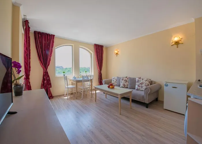 Lägenhetshotell In Victoria Slăntjev Brjag