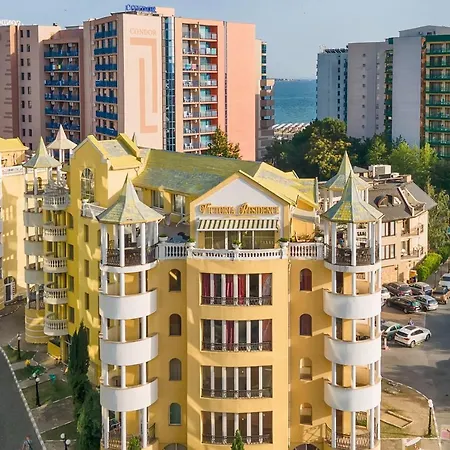 In Victoria 2* Sluneční pobřeží
