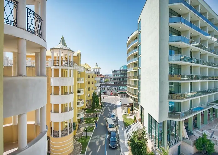 In Victoria 2* סאני ביץ'