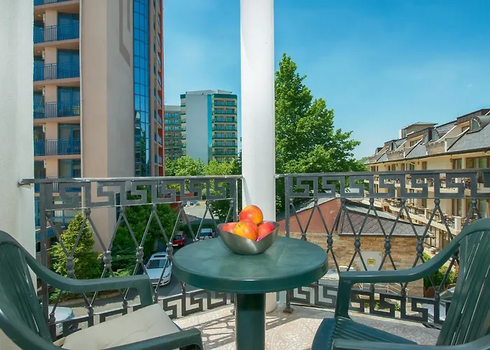 Apart Otel In Victoria 2*