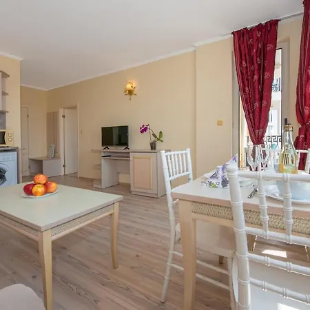 Appart hôtel In Victoria Slantchev Briag
